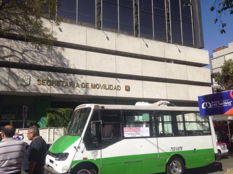 Suspenden unidad de la Ruta 2 Metro Chapultepec-Valle Dorado