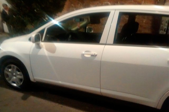 POLICÍA DELEGACIONAL DE IZTAPALAPA, CON APOYO DEL C2, RECUPERA VEHÍCULO ROBADO Y DETIENE A ASALTANTE.