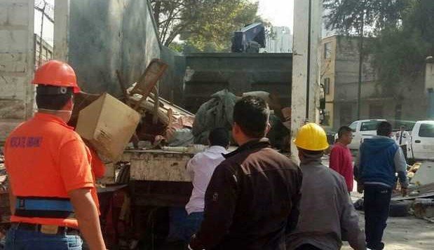 Retiro de tiradero en Sta. Cruz de Las Salinas