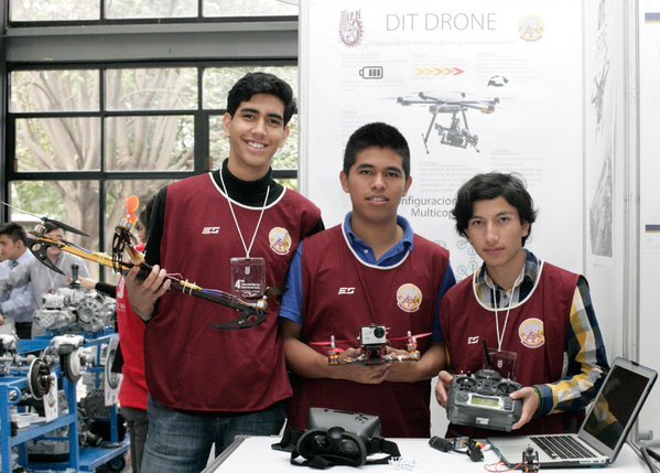 CONSTRUYEN POLITÉCNICOS DRONES RECREATIVOS E INDUSTRIALES