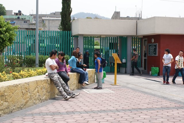 MÁS DE 33 MIL ALUMNOS REGRESAN A LAS AULAS DEL IEMS