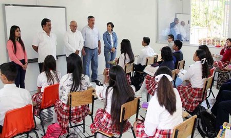 CercanÃ­a con docentes, padres de familia y visitar todas las escuelas, el compromiso: SE