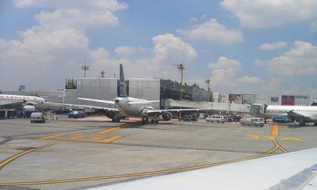 Necesario, reestablecer calidad en servicios del Aeropuerto de la Ciudad de MÃ©xico: senador JesÃºs Casillas