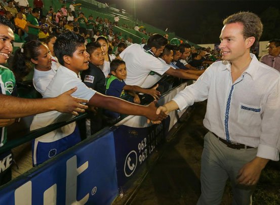 Asiste Velasco al nuevo Estadio Olímpico de Tapachula