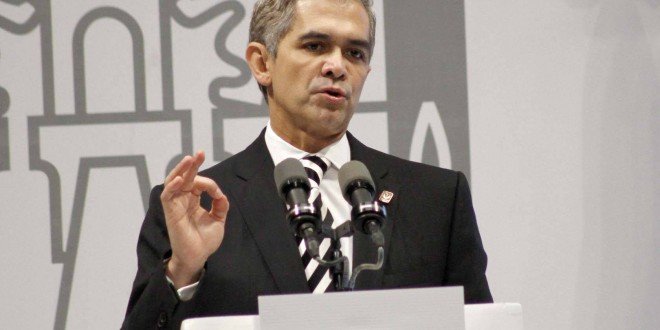 BORRADOR DE LA CONSTITUCIÓN ESTARÁ LISTO EN AGOSTO: MANCERA