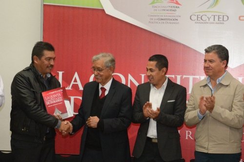 Socializan nueva Constitución de Durango en planteles del CECyTED