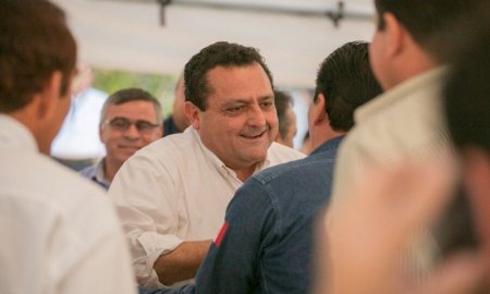 SeguirÃ¡ llegando el desarrollo a ComondÃº: Carlos Mendoza
