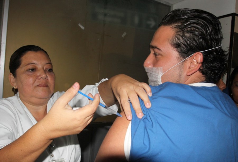 En Morelos, hay abasto de vacunas y antivirales para atender la influenza