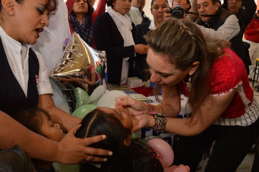 APLICA MGF PRIMERA DOSIS DE VACUNACIÓN EN EL INICIO DE LA SEMANA NACIONAL DE SALUD