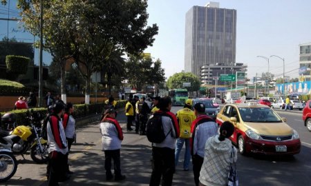 Sancionan a 10 taxis en operativo de reordenamiento en la CDMX