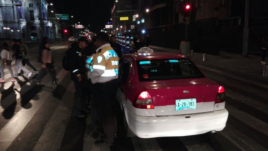 Sanciona SEMOVI a 25 taxis en el Centro Histórico