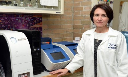 GALARDONAN A UNIVERSITARIA POR TERAPIA ALTERNA A PACIENTES CON TRASPLANTE DE RIÃ‘Ã“N 