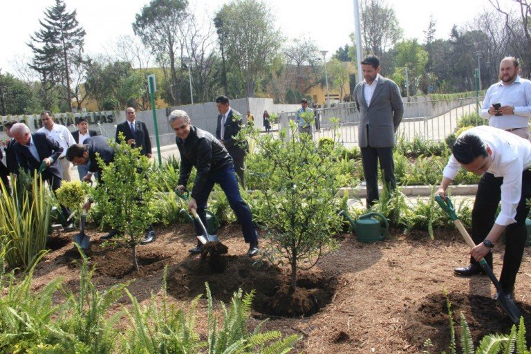 Entrega de obras de rehabilitación del Parque Ecológico de Huayamilpas