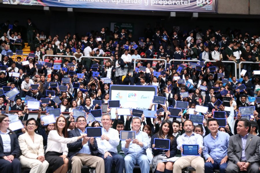 Más infraestructura y mejores herramientas educativas para los estudiantes de Guanajuato.