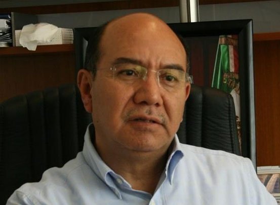 Hacer más con menos y mayor esfuerzo, pide Gómez Aranda a funcionarios públicos