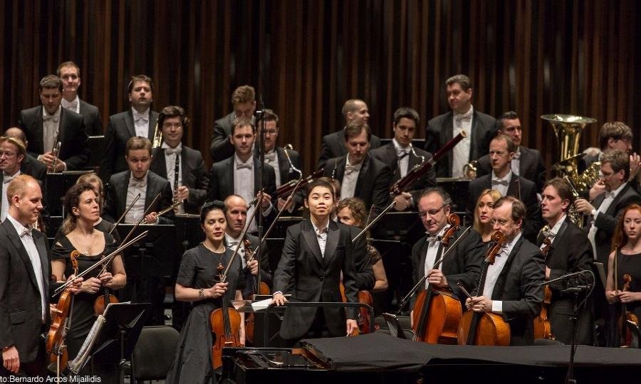 Conquista a mexicanos la Orquesta Mariinsky de Rusia