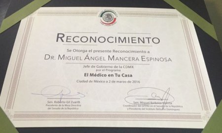Recibe MM reconocimiento del Senado por â€œMÃ©dico en tu Casaâ€