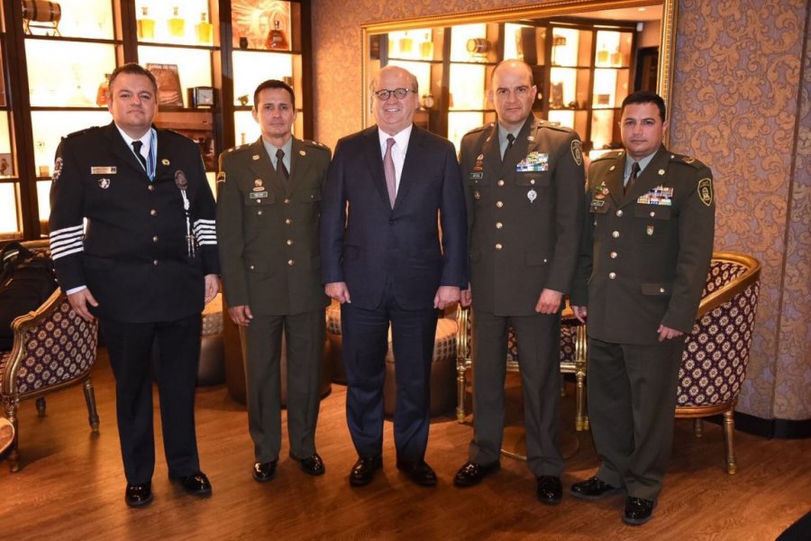 Se reúne Graco Ramírez con directivos policíacos de Colombia