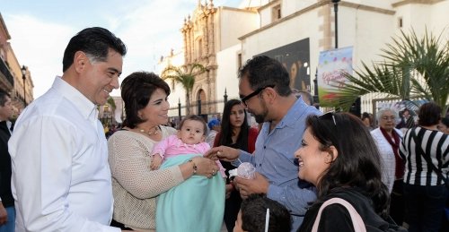 Miles de personas disfrutaron el a€œDía de la Familiaa€