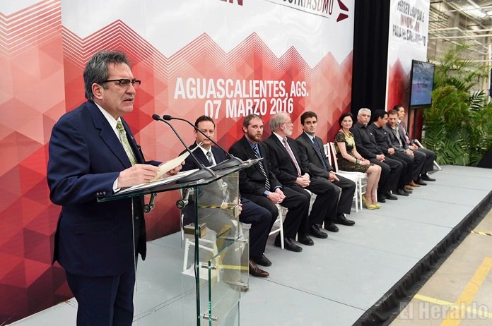 Proveeduría automotriz local de primer mundo