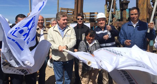 GOBERNADOR FRANCISCO VEGA ENCABEZA INICIO DE OBRA DE LA PLANTA DESALINIZADORA DE AGUA EN SAN QUINTÍN