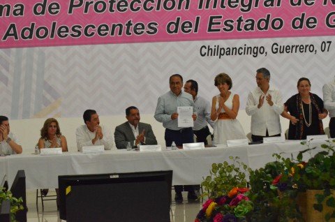 Proteger a las niñas, niños y adolescentes de Guerrero es cuidar nuestro futuro: Héctor Astudillo