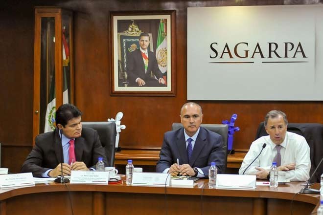Como coordinador de la comisión del campo CONAGO, gobernador se reunió con SAGARPA y SEDESOL