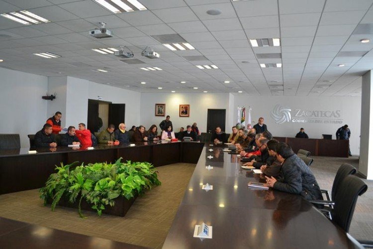 Ordena Gobernador suspensión de clases en 31 municipios afectados por nevadas y aguanieve