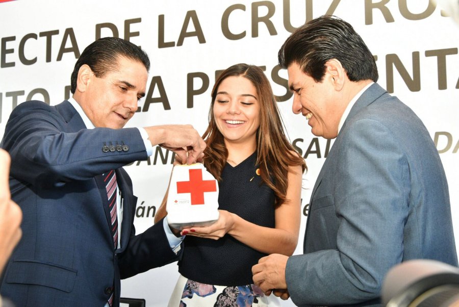 Arranca Gobernador colecta de la Cruz Roja Michoacán 2016