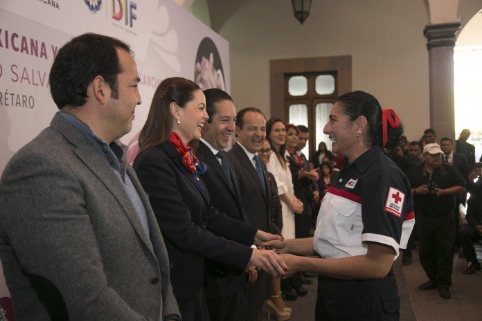 El Gobernador preside el inicio de la Colecta Anual de la Cruz Roja