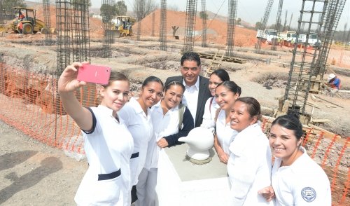 Con el apoyo de Peña Nieto inicia ciudad salud