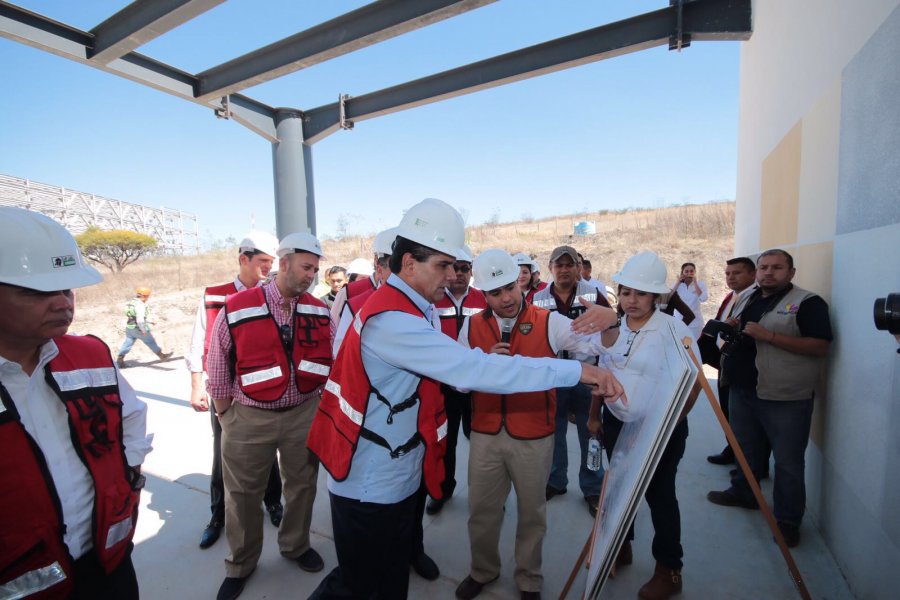 Supervisa Gobernador avances de obra del Hospital General de Morelia