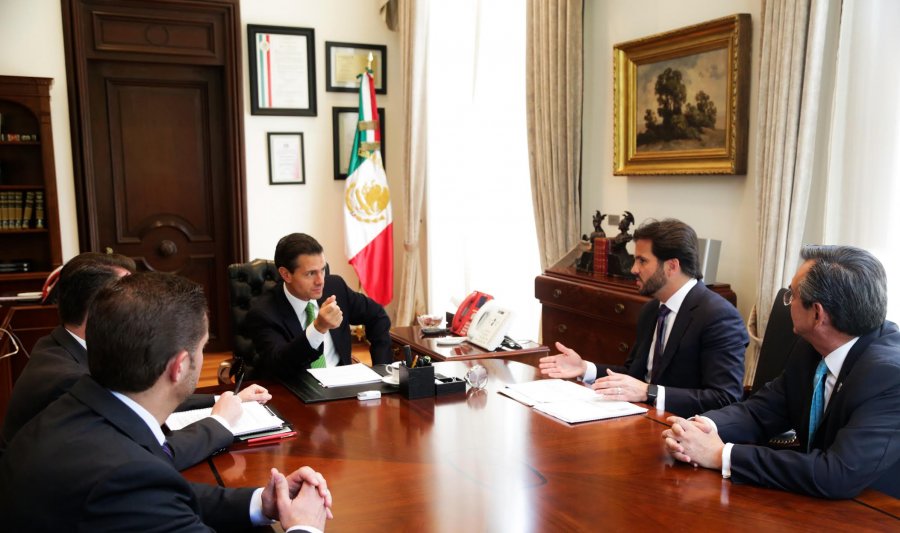 Encabeza el Presidente Enrique Peña Nieto una reunión de evaluación con motivo de la contingencia ambiental
