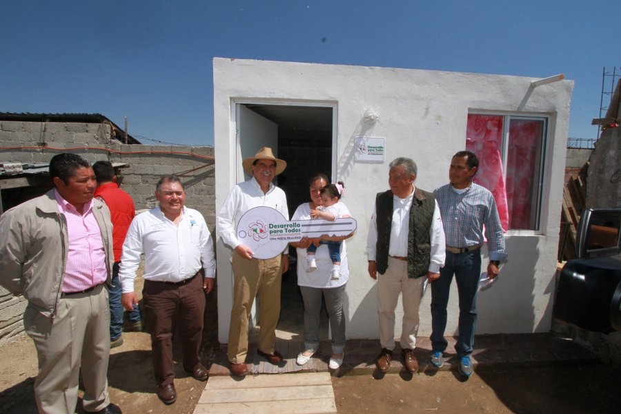 MARIANO GONZÁLEZ ZARUR, UN GOBERNADOR QUE SÍ CUMPLE: BENEFICIARIOS DE TLAXCO