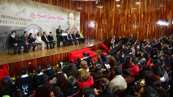 FIRMA ERUVIEL ÁVILA INICIATIVA PARA FORTALECER CULTURA Y RESPETO DE LOS DERECHOS HUMANOS