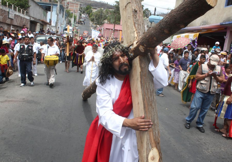 MÁS 100 MIL VISITANTES EN EL 46 VIACRUCIS DE CUAUTEPEC EN LA GAM