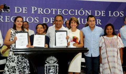 Reconozco a Héctor Astudillo por su compromiso en políticas de género: Muriel Salinas