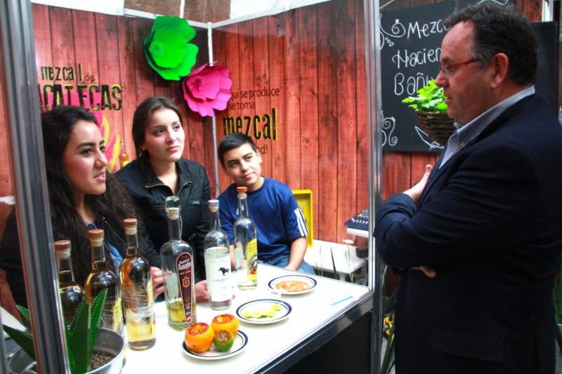 Invita Sezac al festival del mezcal en la alameda