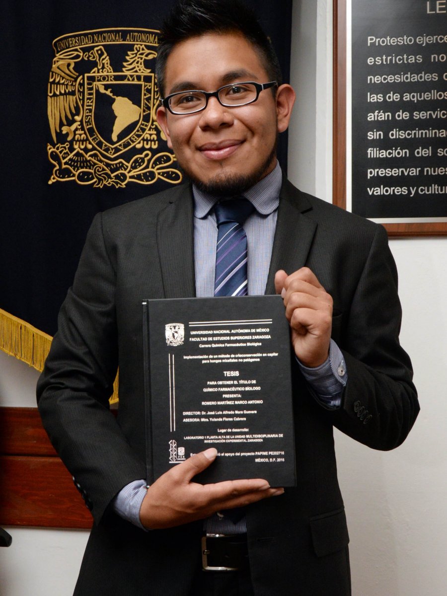 ESTUDIANTE MAZATECO SE GRADÚA EN LA UNAM COMO LICENCIADO EN QUÍMICA