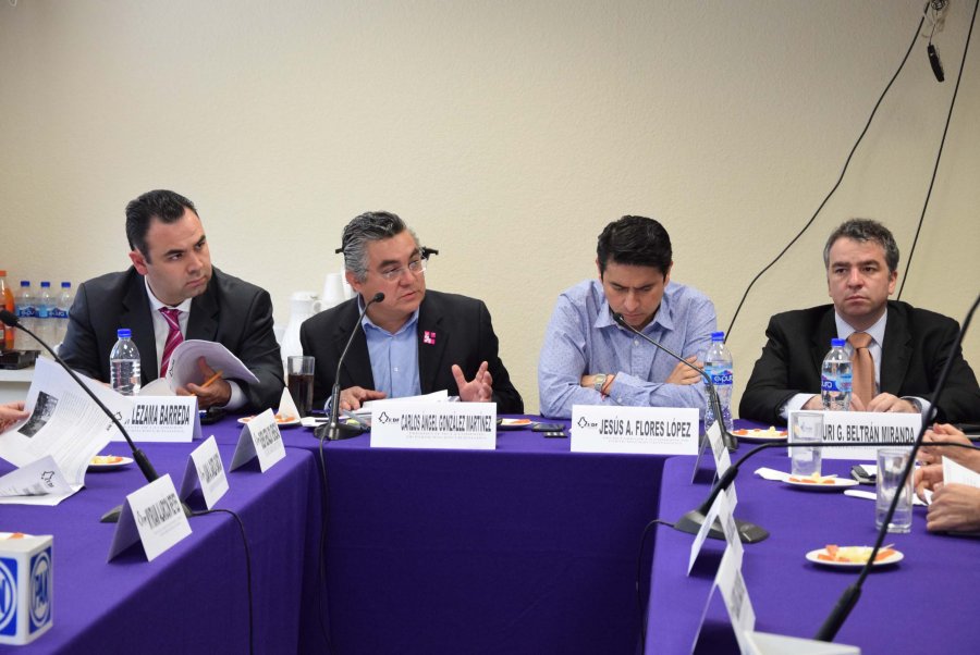 Optan vecinos de Xochimilco por instalar lámparas solares  con Recursos del Presupuesto Participativo 2016