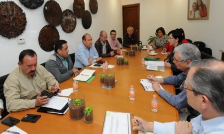 Atiende Gobernador RubÃ©n Moreira problemÃ¡tica del Servicio MÃ©dico de la SecciÃ³n 38