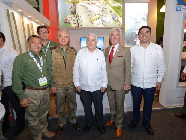 Inaugura Arturo Núñez 22 Exposición del Petróleo de México (PECOM)