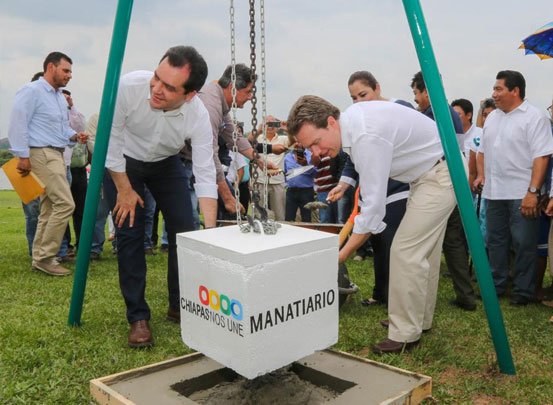 Coloca MVC primera piedra para la construcción del manatiario en Chiapas