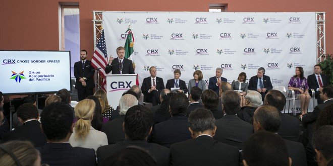 GOBERNADOR DE BC CON TITULARES DE SRE, SCT Y SECTUR, INAUGURAN DEL PUENTE PEATONAL CROSS BORDER XPRESS