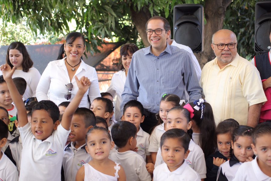 El futuro de Colima se construye a través de la Educación: Ignacio Peralta Sánchez