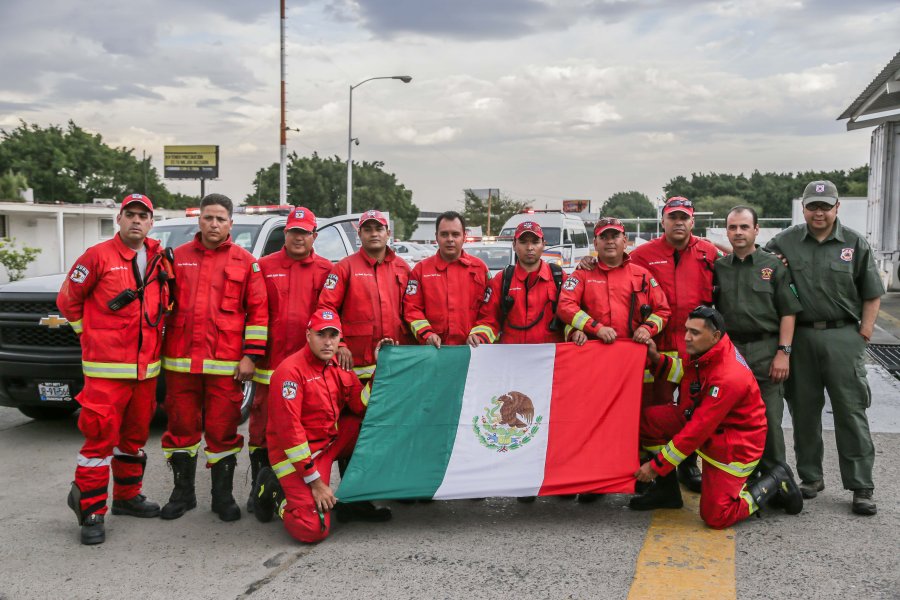 Jalisco envía especialistas en búsqueda y rescate a Ecuador