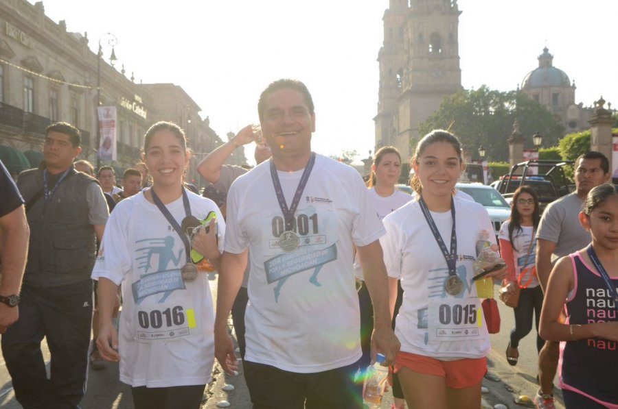 Encabeza Gobernador Segunda Carrera Atlética Corre con tu policía