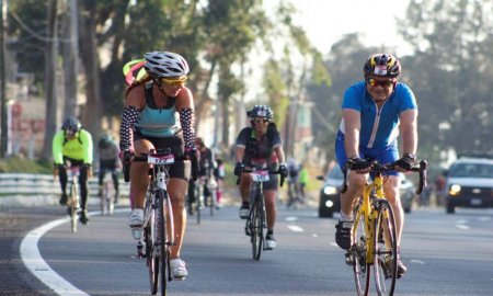 Disfrutan ciclistas del clima y paisajes de Morelos