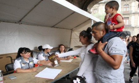 Informa Gobierno de CDMX sobre centro de acopio para damnificados de Ecuador