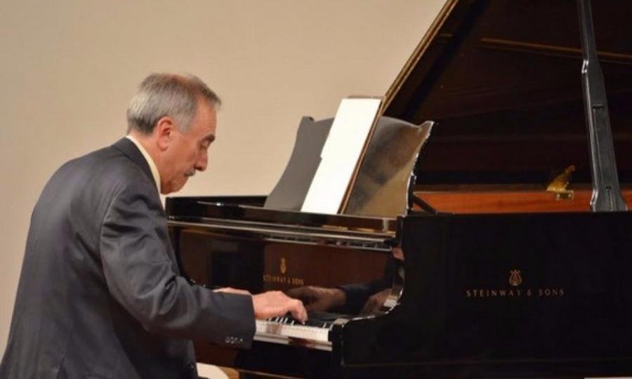 El pianista Alberto Zuckermann ofrecerá un recital en la Sala Manuel M. Ponce del Palacio de Bellas Artes